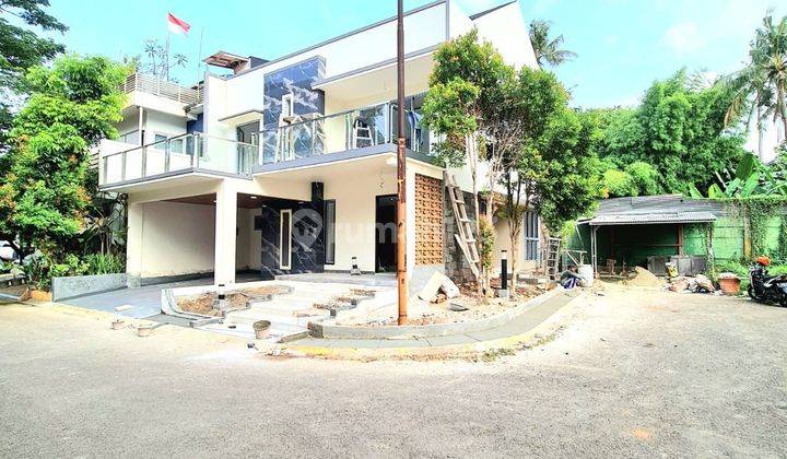 Rumah Hoek Depan Taman Ada Balkon Luas Di Bintaro Jaya Sektor 9 1