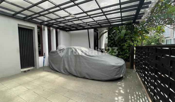 Rumah.hoek Dalam Cluster Sektor 9.Bintaro.jaya