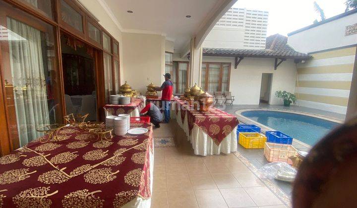 Rumah Kemang Pinggir Jalan Lokasi Strategis Harga Murah 1