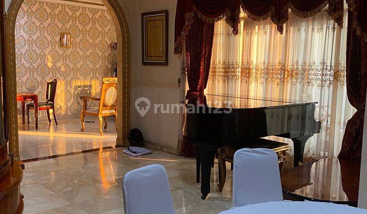 Rumah Kemang Pinggir Jalan Lokasi Strategis Harga Murah 2