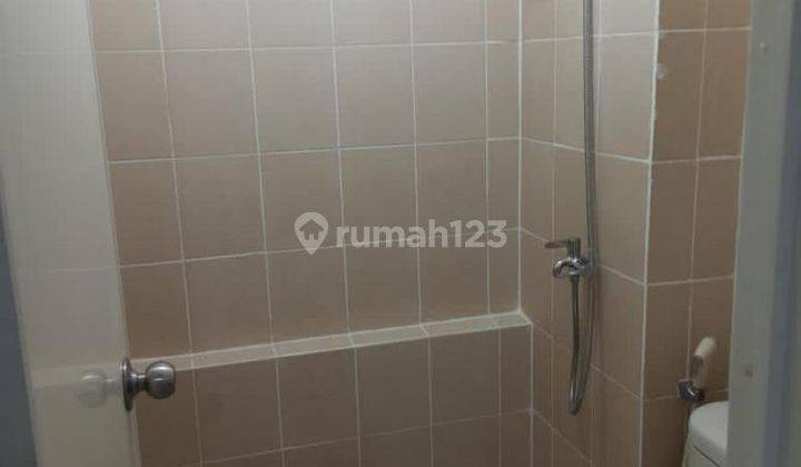 kamar mandi apartemen full furnished green palace