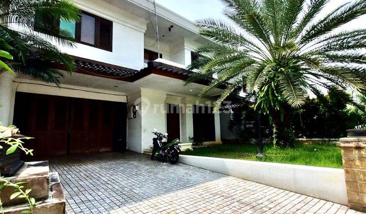 Rumah Dijual Dalam Cluster Pejaten Dengan Kolam Renang Jakarta  1