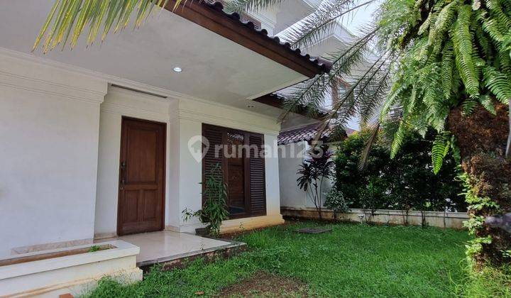 Rumah Dijual Dalam Cluster Pejaten Dengan Kolam Renang Jakarta  2