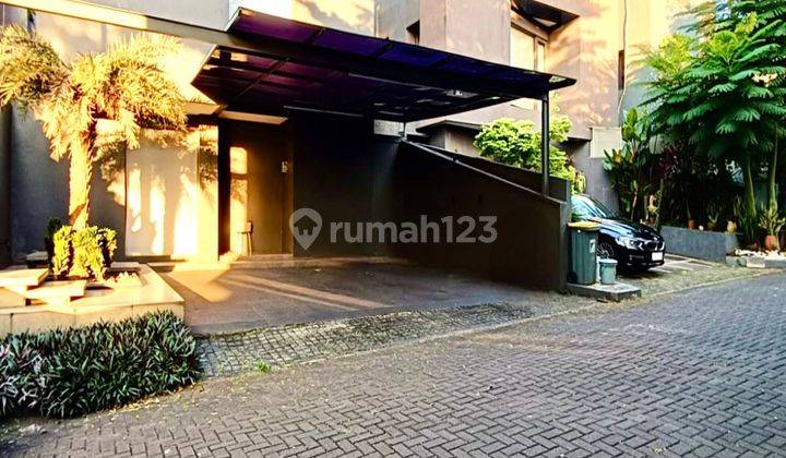 Rumah Dalam Cluster Exclusive Veteran Jakarta Selatan 1