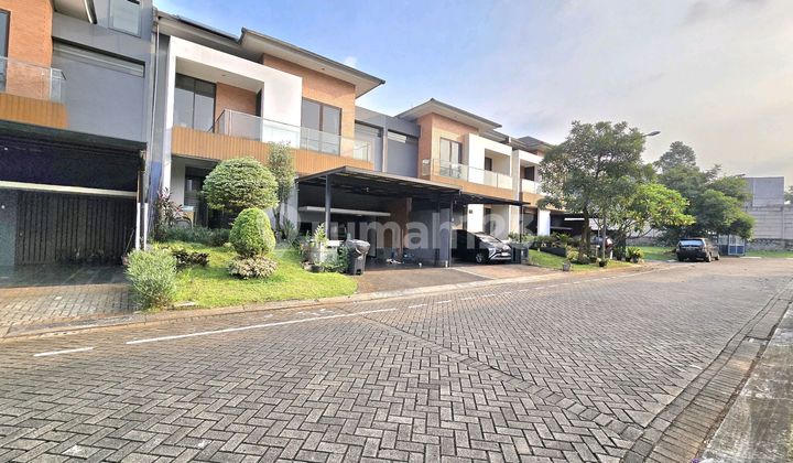 Strategic Home in Premium Location, Sector 9 Bintaro Jaya. Strategic Home in Premium Location, Sector 9 Bintaro Jaya.
