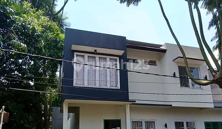 New Corner House.renovated.sector 9 Bintaro Jaya.near Highway and KRL