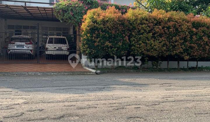 Rumah Pojok Lebak Bulus.dekat Mrt Dalam Cluster