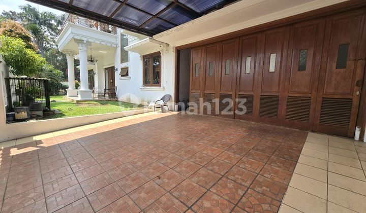 Rumah Mewah.hoek.semifurnished Sektor 9 Bintaro.jaya