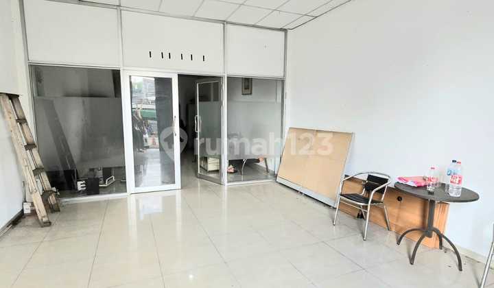 3-Storey Shop House on ******** Road, Affordable and Strategic Location 2