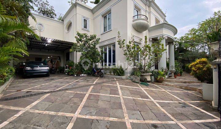 Rumah Mewah American Classic Jagakarsa Halaman Luas 1