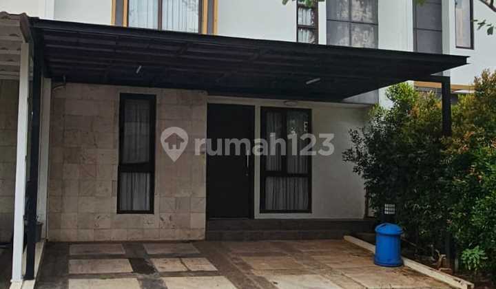 ******** House.******** Station