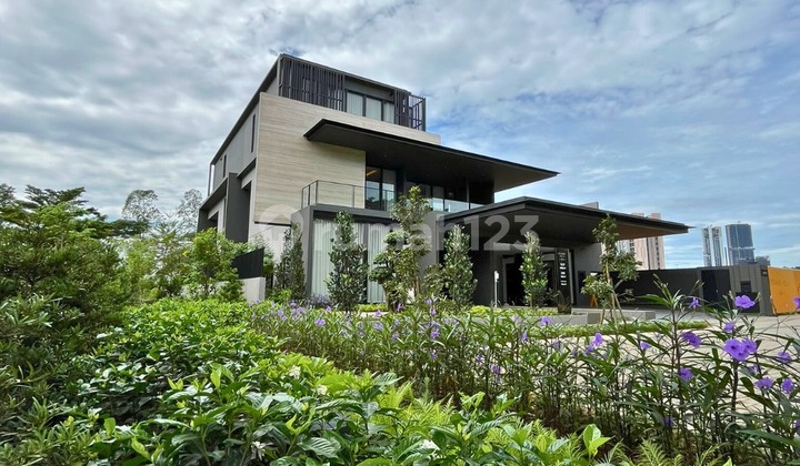 Full Furnished, Unit Ter-Baik Nava Park, View Lepas Seluas 10 Ha Full Furnished, Unit Ter-Baik Nava Park, View Lepas Seluas 10 Ha