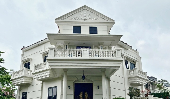 Comfortable Location at The Green, Sturdy, Premium Quality, Easy Access 2