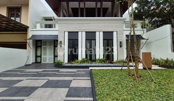 New Residence, Maximum Circulation & Lighting, Favorite Cluster