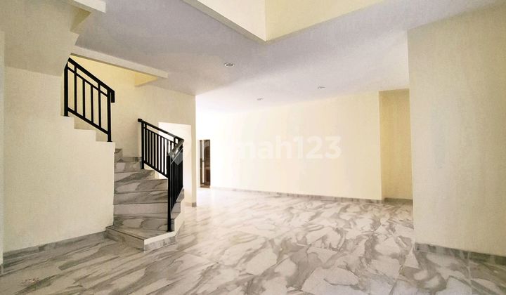 Lokasi Bagus, Luas Tanah 208 M2, Dkt Binus School, Nanyang, Tol 2