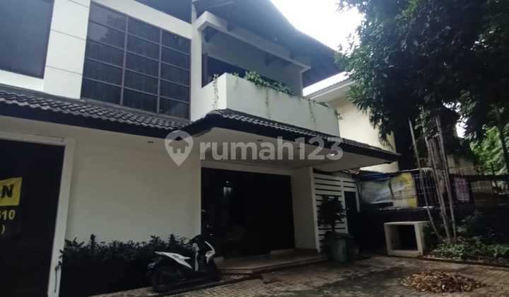 Bangunan 2 lantai cocok utk Usaha, Hunian di Gandaria, Strategis 1