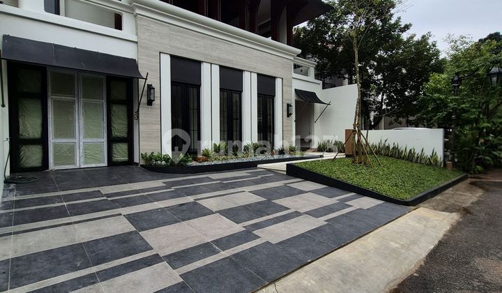 New Residence, Maximum Circulation & Lighting, Favorite Cluster