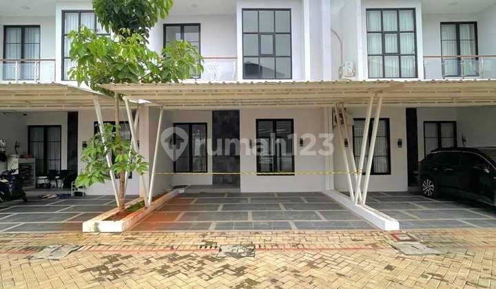 Rumah Baru Bebas Banjir Dalam Cluster Di Bintaro Sektor 3a