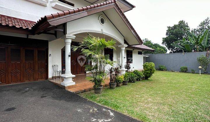 Rumah Klasik Terawat Dengan Pemandangan Golf Course Di Jagakarsa 1