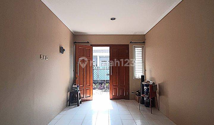 Rumah Baru Renovasi Rapih Semi Furnished Di Bintaro Sektor 5 2