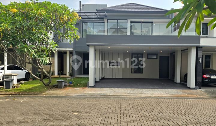 Minimalist Design House with Good Air Circulation in BSD City