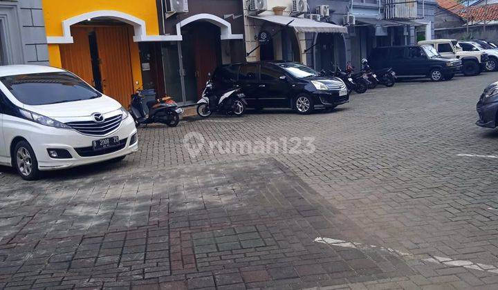 Ruko Siap Huni Parkir Luas Lokasi Strategis Di Bintaro Sektor 3 1