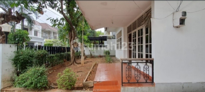 Rumah Klasik Tanah Luas Lokasi di Perumahan Asri Bintaro Sektor 1 2
