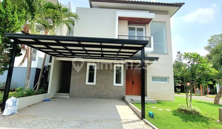 Modern Corner House Good Price Strategic Location in BSD City