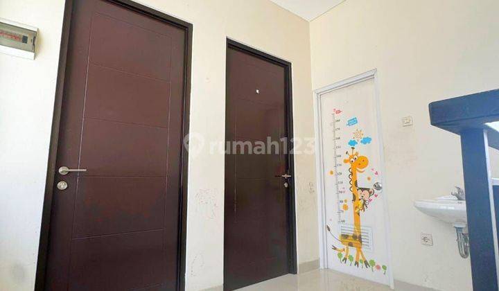 Rumah Minimalis Terletak Dijalan Utama Komplek Di Pamulang 2