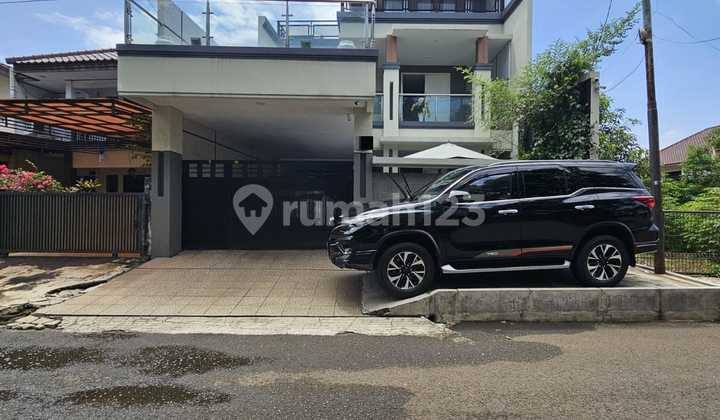 3-Storey House, Well-Maintained, Flood-Free Location in Pesanggrahan 3-Storey House, Well-Maintained, Flood-Free Location in Pesanggrahan