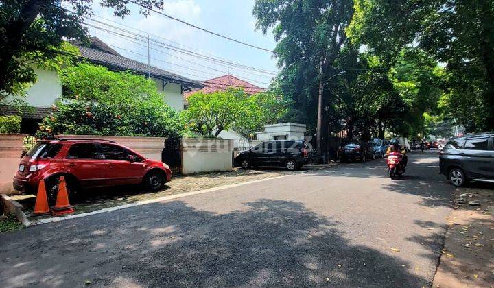 Rumah Classic Siap Huni Di Kebayoran Jakarta  1