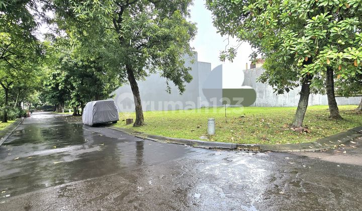 Corner Ready-to-Build Plot in a Good Location at Bintaro Jaya Sector 9 Corner Ready-to-Build Plot in a Good Location at Bintaro Jaya Sector 9