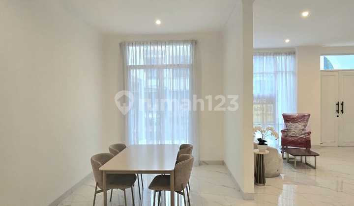 Rumah Cantik Harga Menarik Lokasi Strategis di Bintaro Sektor 9