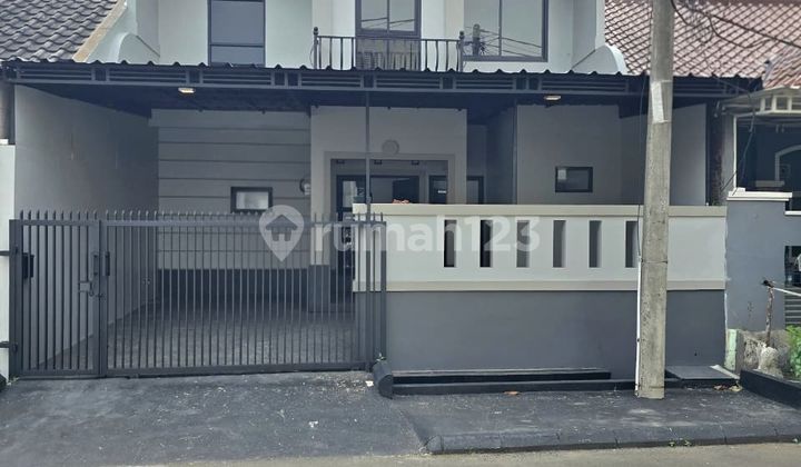 Minimalist House Master Bedroom on the Ground Floor Ready to Occupy in BSD 2