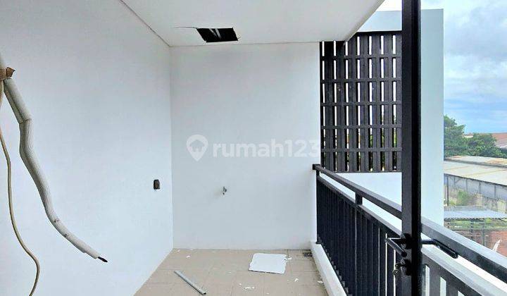 Rumah Baru Hoek Lokasi Strategis Dalam Cluster Di Pondok Cabe 2