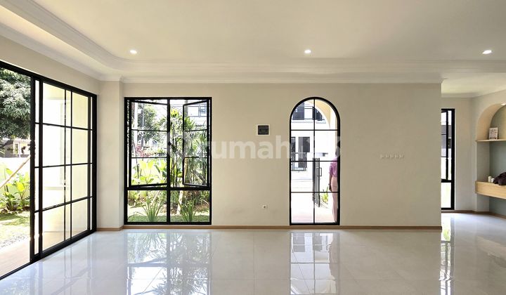 Rumah Baru Hoek Semi Furnished Lokasi Strategis Di Bsd City 2