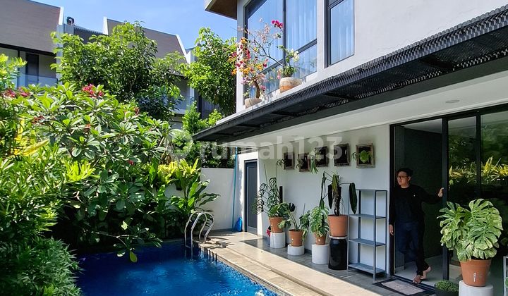 Rumah Modern Tropical Minimalis Full Furnished Di Lebak Bulus 2