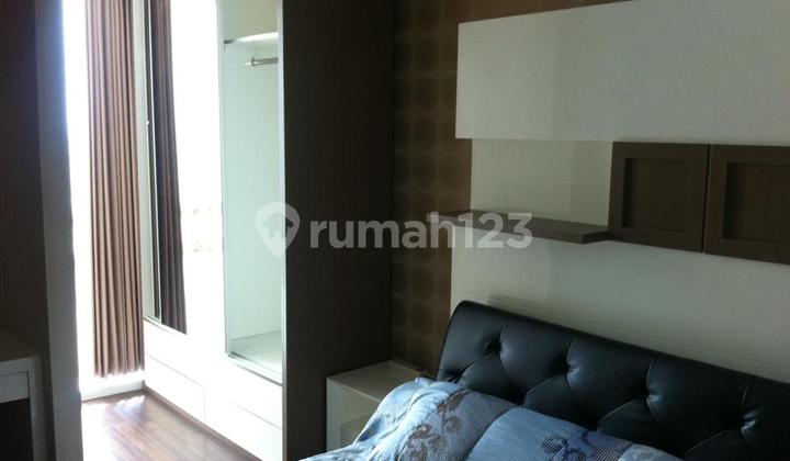 Disewa Apartemen FULL FURNISH Terawat Siap Huni di Trilium Pusat Kota Surabaya dekat dengan Gubeng, Tunjungan Plaza, Jalan Tunjungan, Dharmahusada, Kertajaya, Manyar, Plaza Surabaya, Grand City, Universitas Airlangga, Sumatra 36, Grand Shamaya, One Icon, 