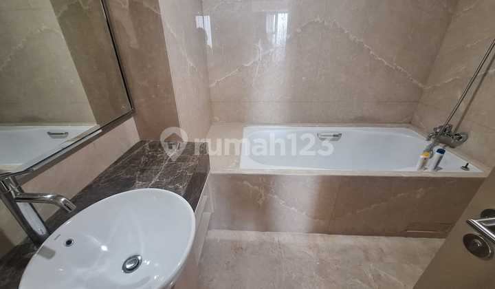 Disewakan Apartemen One Icon 3Br Tunjungan Plaza, Surabaya Pusat, Dekat The Peak, Praxis 2