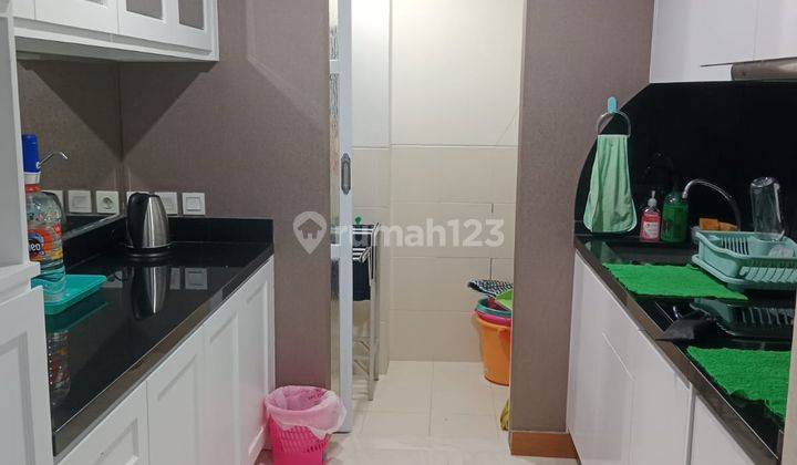 Dijual Apartemen One East Full Furnish 1BR, Jl. Kertajaya Indah, Surabaya Timur 2