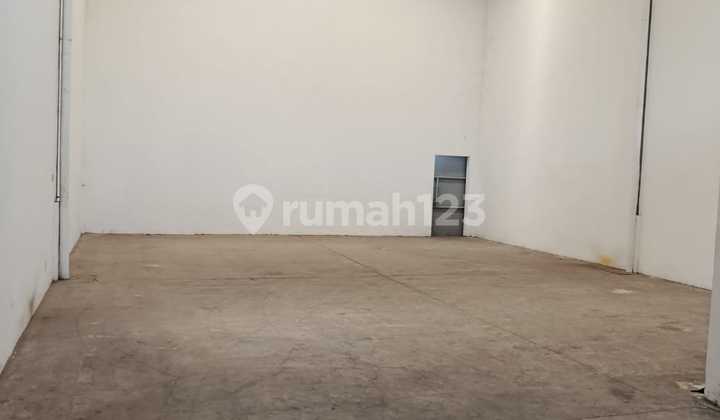 Warehouse for Rent in Simo Tambaan, near Banyu Urip, Sukomanunggal, West Surabaya Warehouse for Rent in Simo Tambaan, near Banyu Urip, Sukomanunggal, West Surabaya