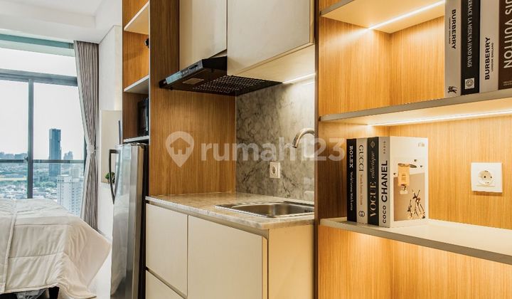 Disewakan Apartemen Vertu Lantai 22 FULL FURNISH siap huni terawat di Ciputra World dekat dengan Hypermart, IKEA, Mayjend Sungkono, The Via, The Vue, The Voila, Grand Lagoon Sungkono, Pavilion Permata, RS Mayapada 2