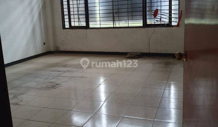 Dijual Ruko 3 Lantai di Jl.semarang, Bubutan, Surabaya Pusat Dekat Bg Junction Mall, Dekat Stasiun Pasar Turi, Dekat Tunjungan, Surabaya Pusat. 2