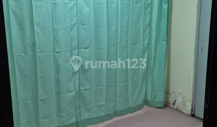 For Rent: Office in Semen Gresik Indonesia Building, close to Veteran Road, Wisma Djenderal Achmad Yani, Gelora Joko Samudro (GJS) Stadium, Gunawangsa Gresik, Romokalisari Toll Road, Tambak Osowilangon Road. For Rent: Office in Semen Gresik Indonesia Building, close to Veteran Road, Wisma Djenderal Achmad Yani, Gelora Joko Samudro (GJS) Stadium, Gunawangsa Gresik, Romokalisari Toll Road, Tambak Osowilangon Road.