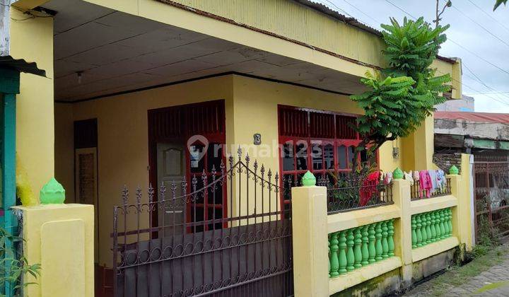 Rumah strategis 1