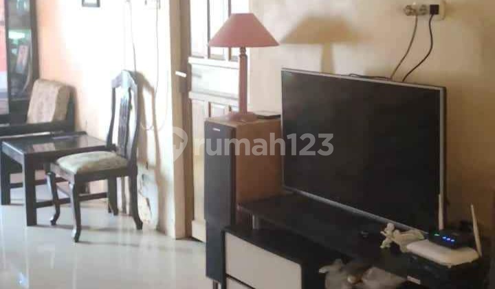 Rumah strategis 4
