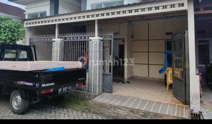 Rumah strategis 1
