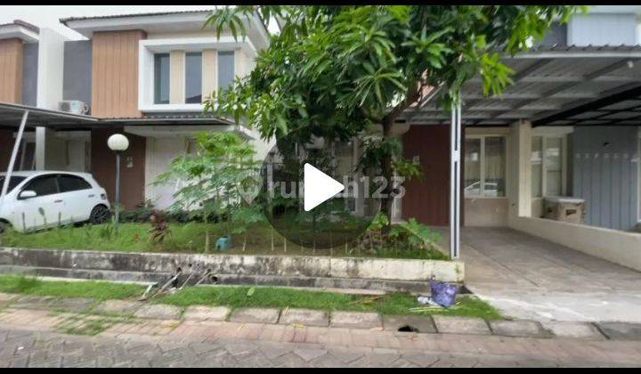 Rumah strategis 1