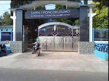 Tanah murah pinggir jalan raya sebelah SMPN 1 poncokusumo 1