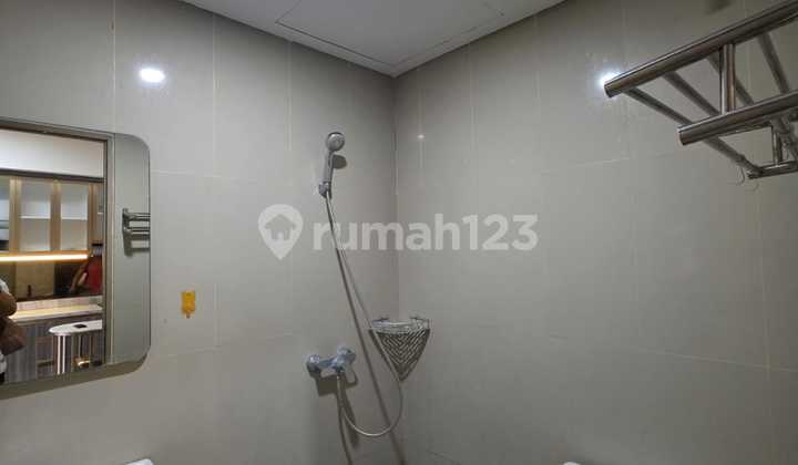 Vg280 For Sale Super Cheap Fully Furnished Strategic Apartment at Grand Dharmahusada Lagoon Surabaya 2